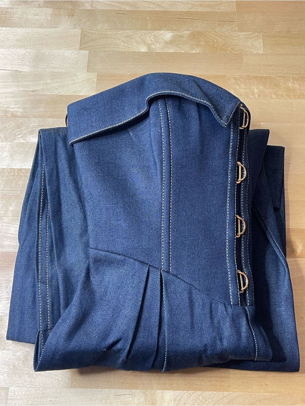 BCBGMAXAZRIA Savannah Jumpsuit Raw Denim Size 4 - Picture 14 of 16